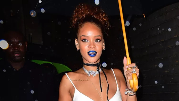 Rihanna: Δες το extreme beauty trend που υιοθέτησε